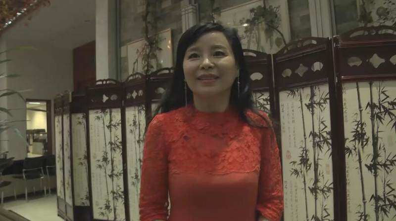 四川省欢乐颂国际婚礼艺术学院校长评论北京国婚大典集体婚礼
