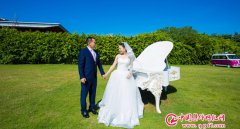 2018.9.22个人婚纱—海边草坪 三亚集体婚礼：一生最美