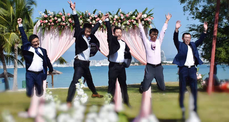 鲜花场景再现2019年11月23日三亚集体婚礼